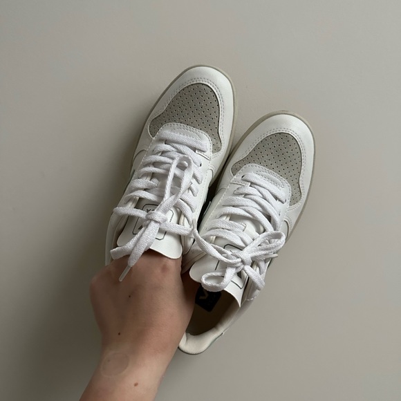 Veja V-10 CWL White Matcha tennis shoes/sneakers - size US 5 EU EUR 36 - Picture 5 of 6